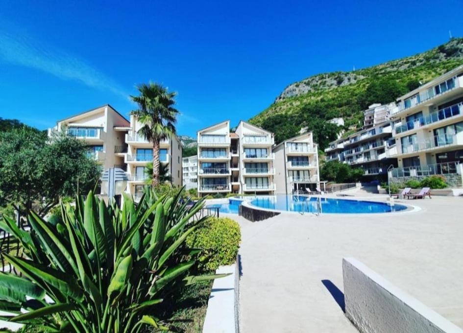 Blue Horizon Apartment Resort Будва Экстерьер фото